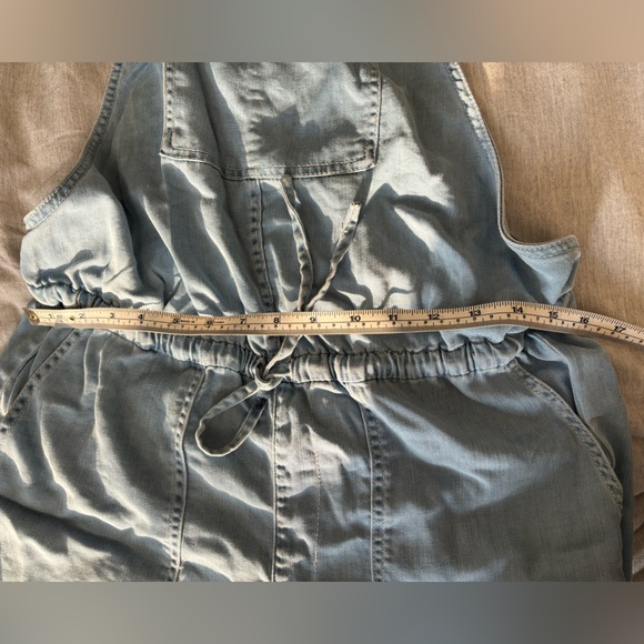 Super Soft Jordache Chambray overalls. - Picture 12 of 13